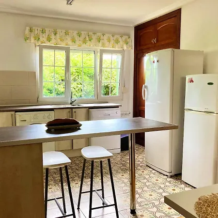 Charming House In Bastian Raices Nuevo